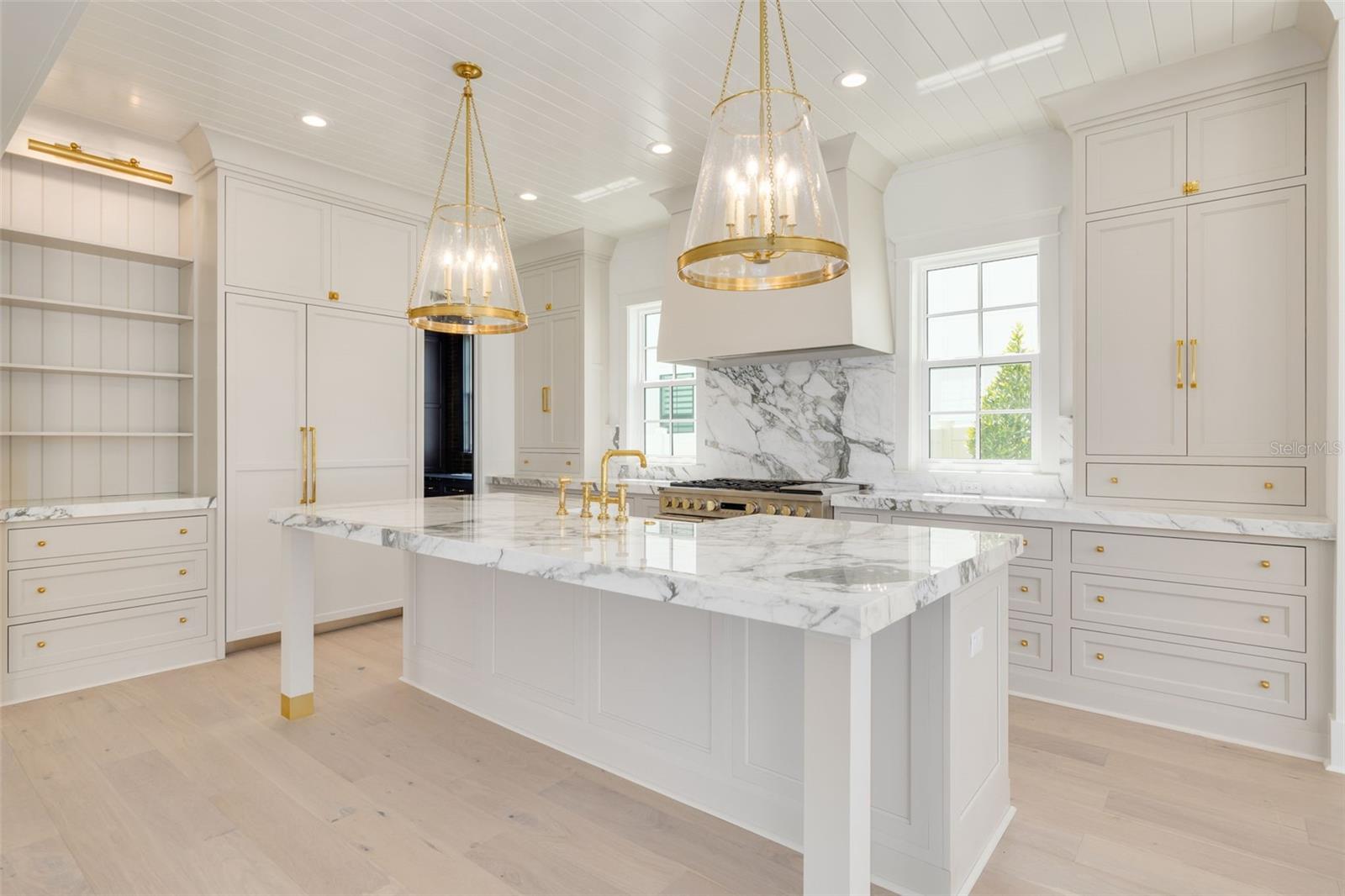 BARNARD ERASTUS A S REV SUB - Residential