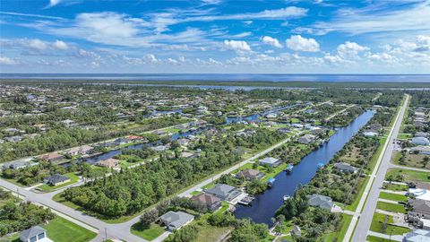 A home in PORT CHARLOTTE