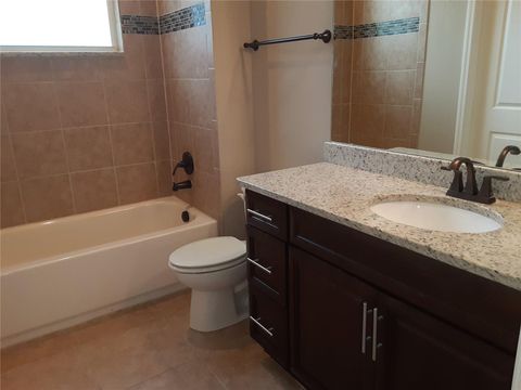 Tiny photo for 33848 Emerald Pond Loop, Leesburg, FL 34788 (MLS # G5114398)