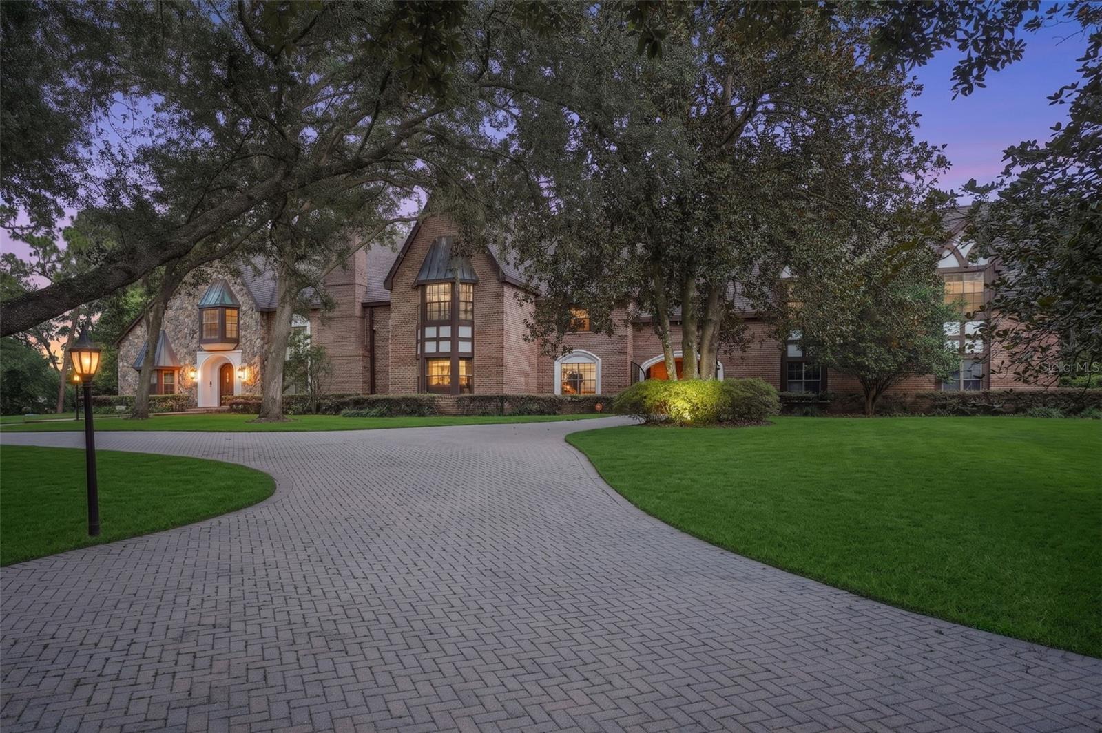 810 SWEETWATER CLUB BOULEVARD