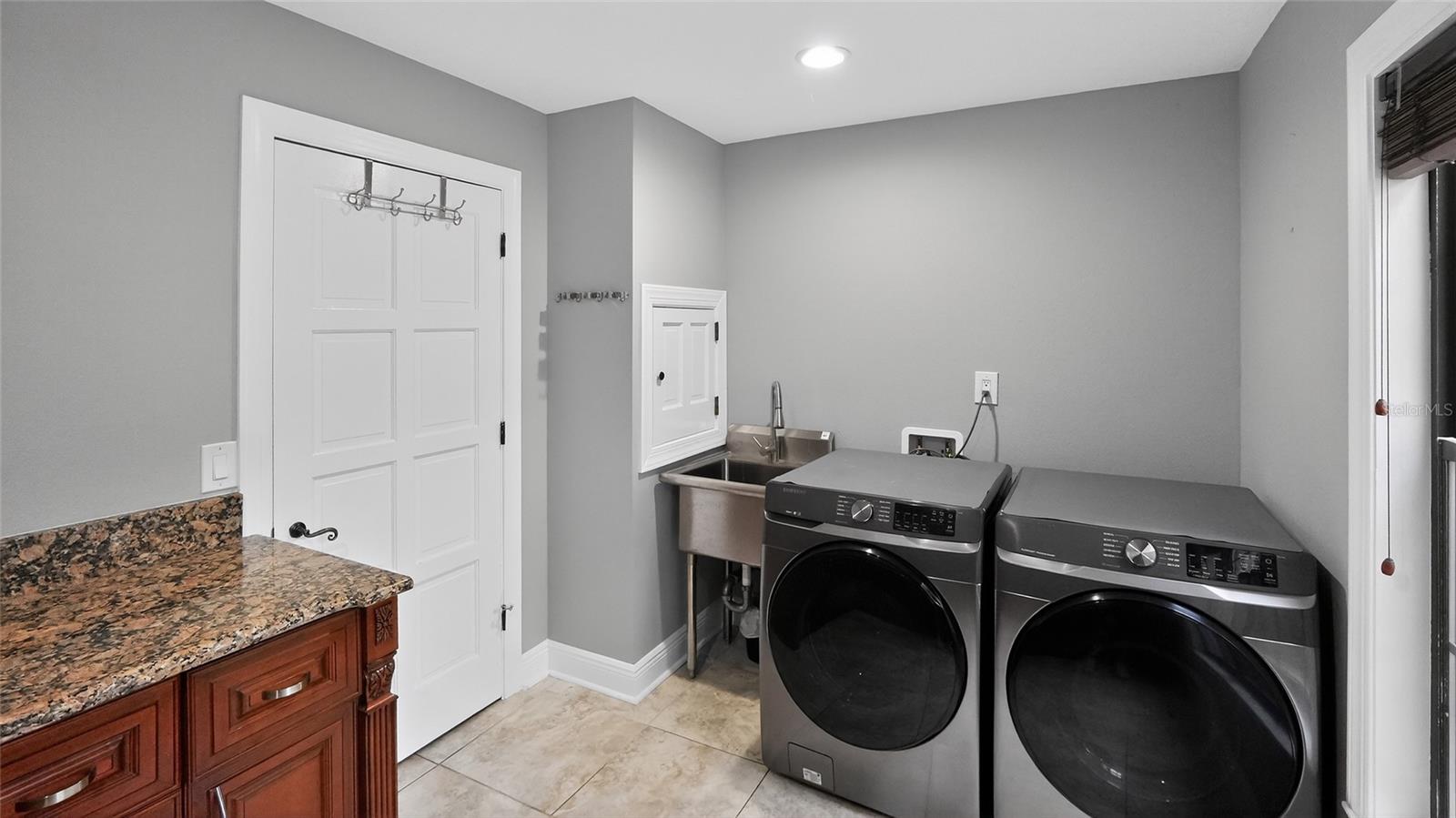 SWEETWATER CLUB UNIT 1B - Residential