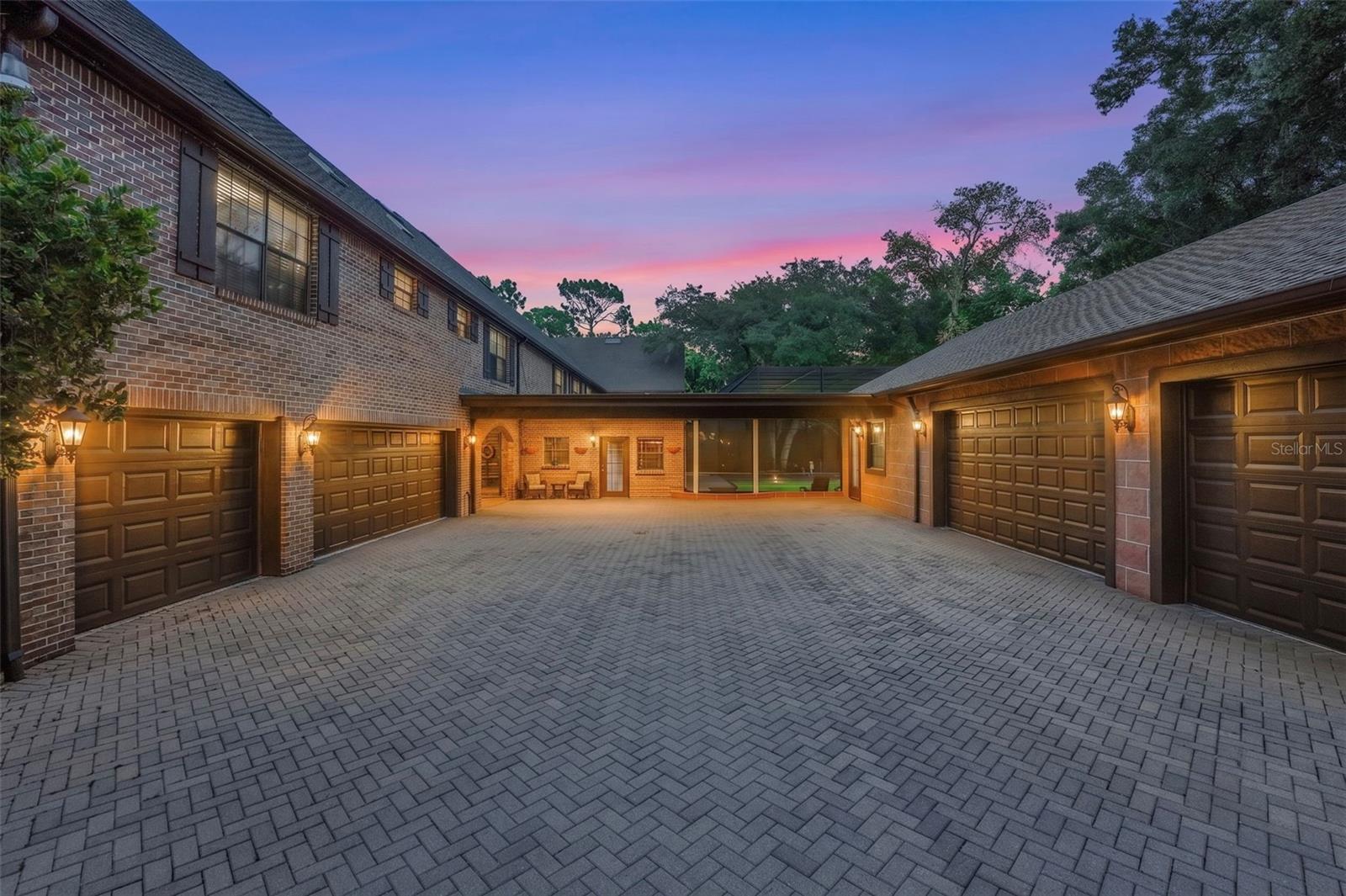 810 SWEETWATER CLUB BOULEVARD