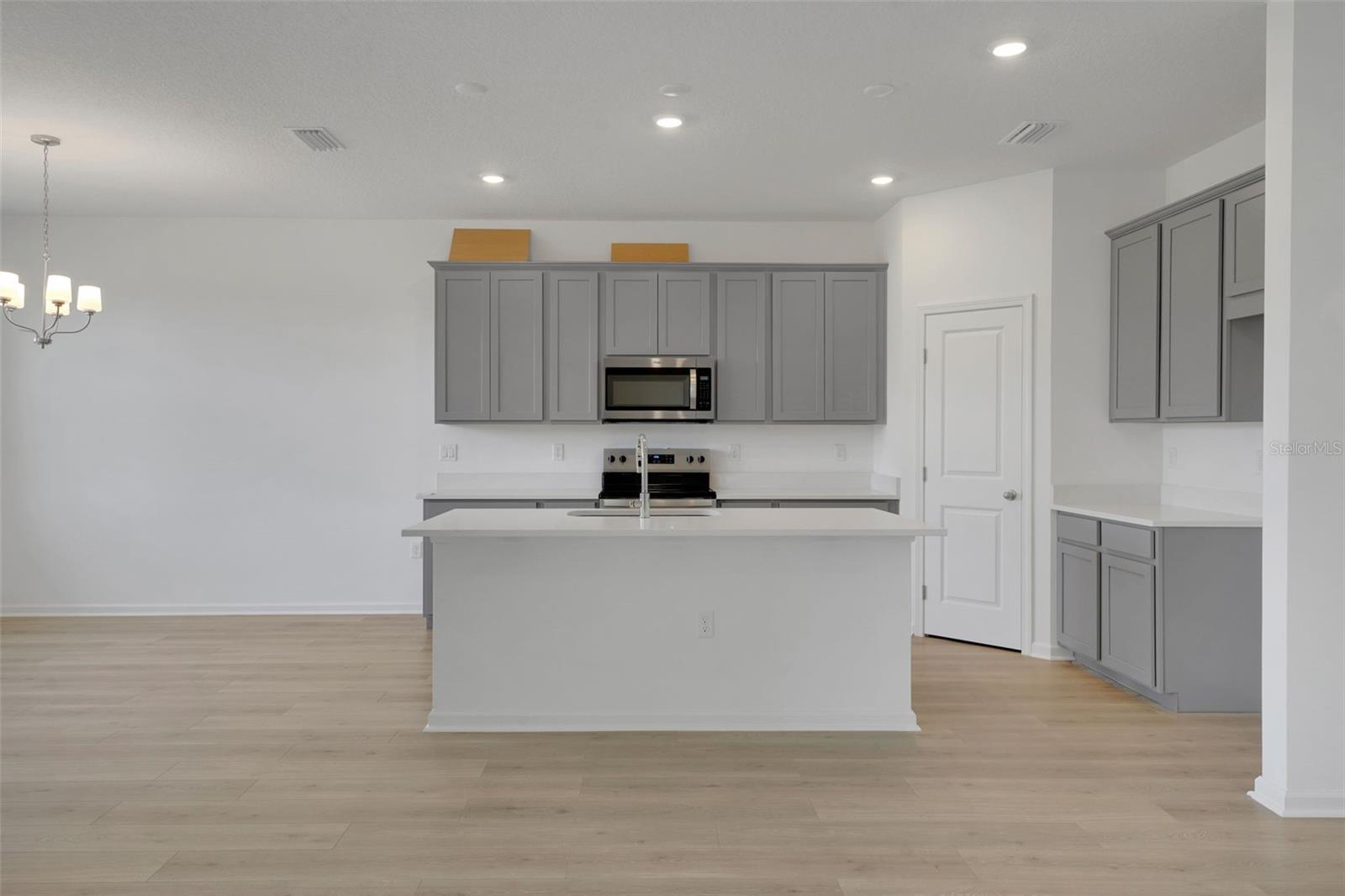 WILLOWBROOK - Residential