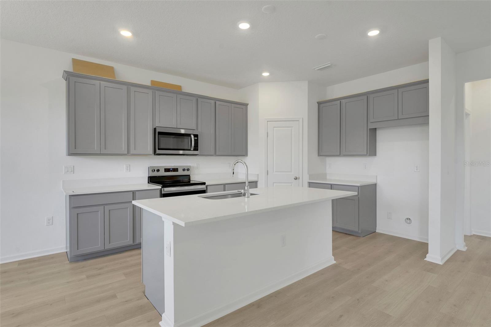 WILLOWBROOK - Residential