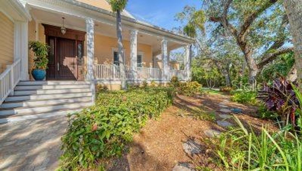 Photo of 5309 Hidden Harbor Road, Sarasota, FL 34242 (MLS # A4668550)