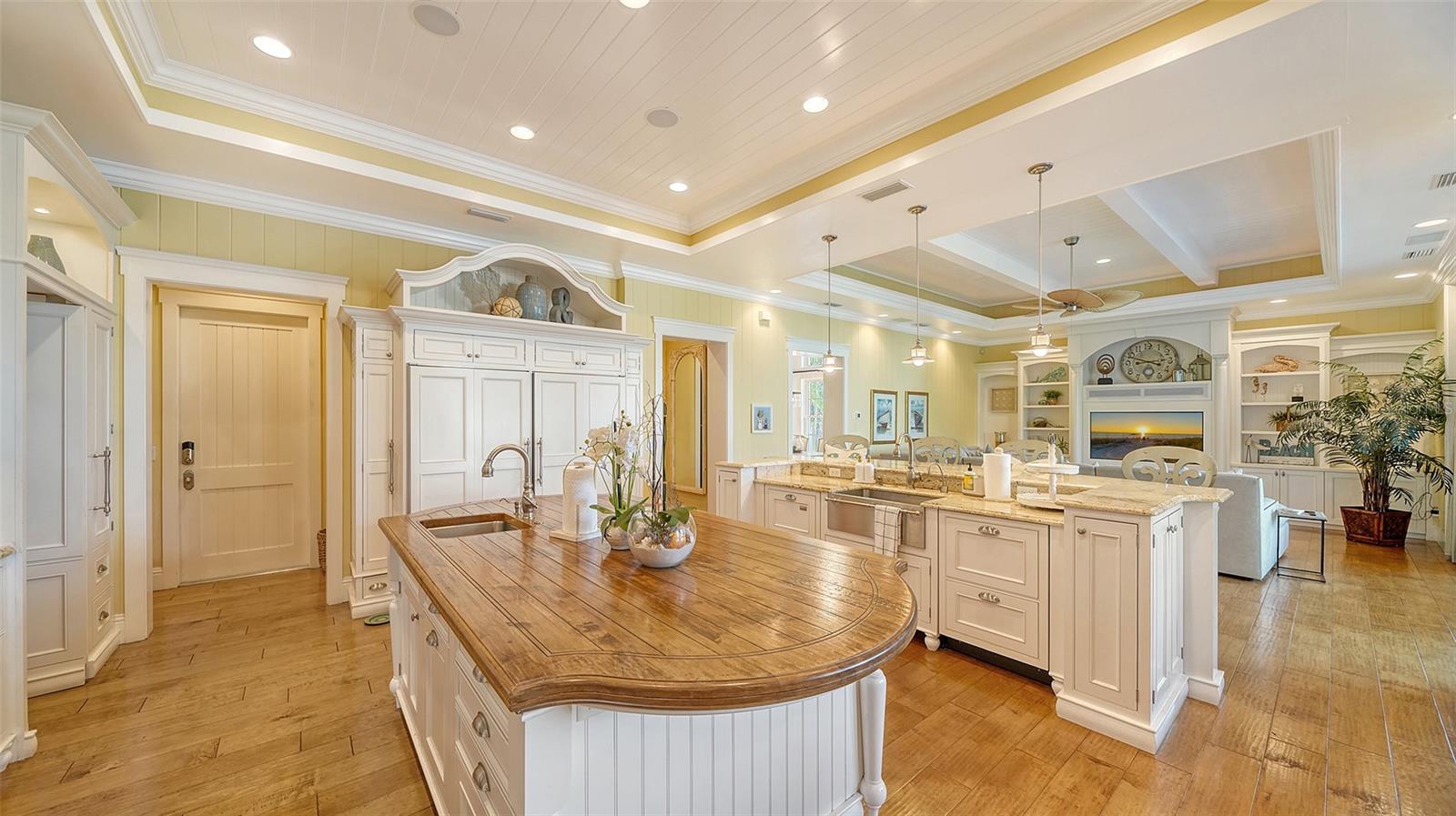 HIDDEN HARBOR - Residential