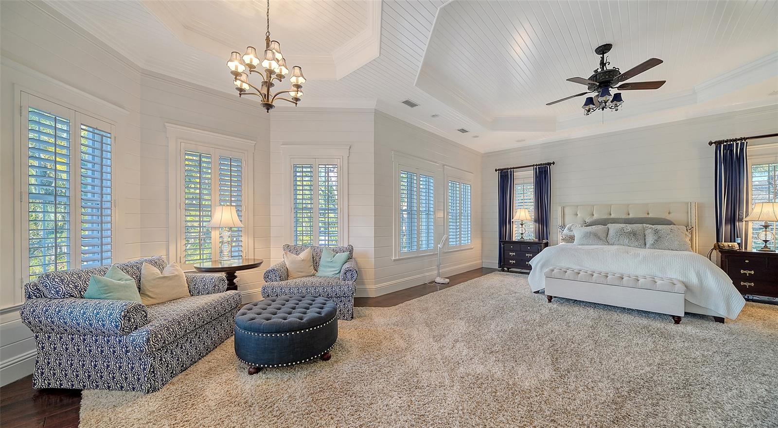 HIDDEN HARBOR - Residential