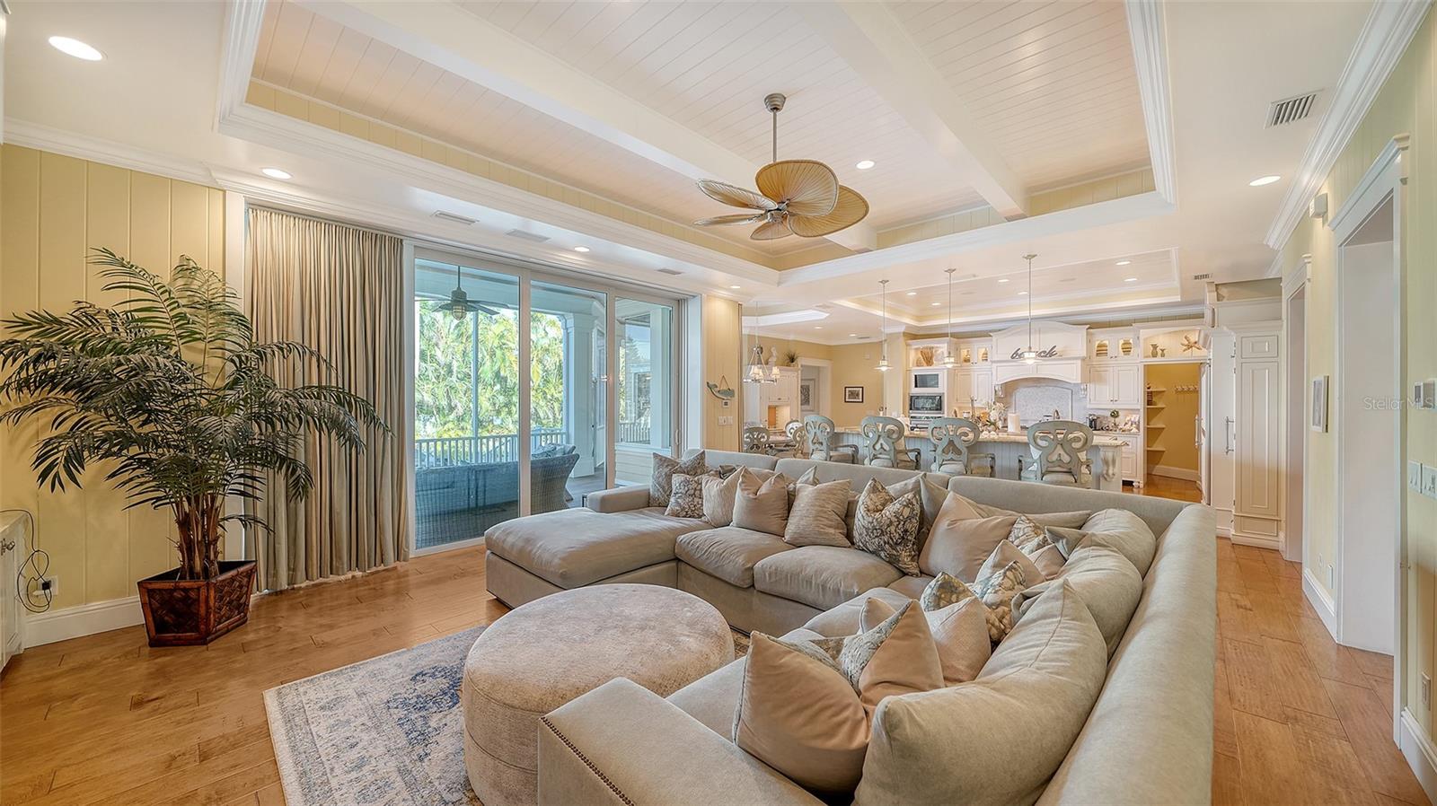 HIDDEN HARBOR - Residential