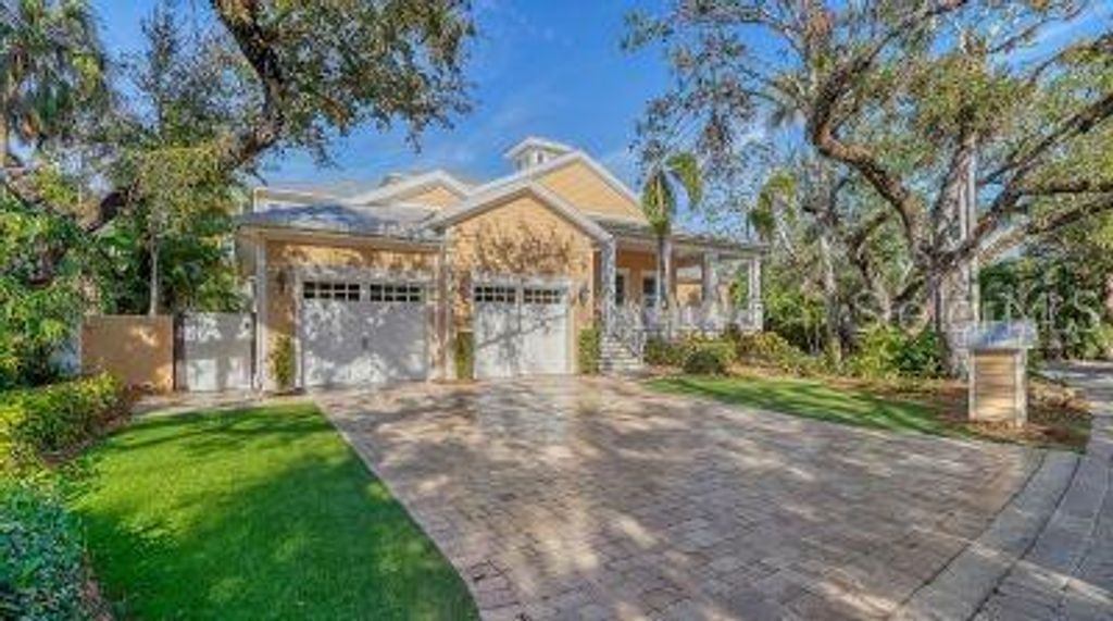 Photo of 5309 Hidden Harbor Road, Sarasota, FL 34242 (MLS # A4668550)