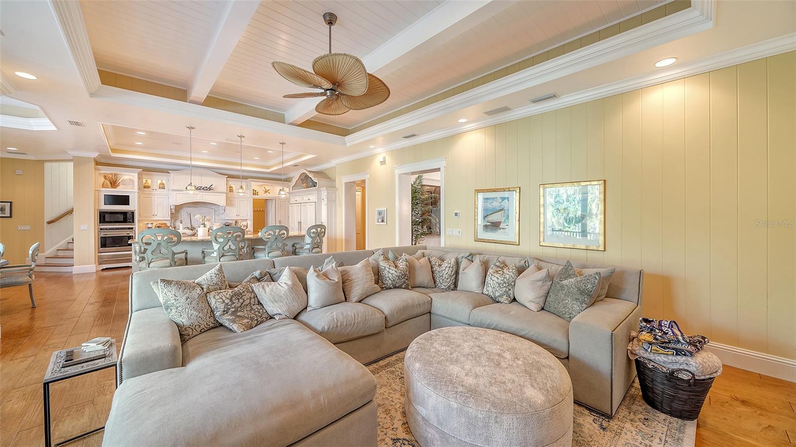 HIDDEN HARBOR - Residential