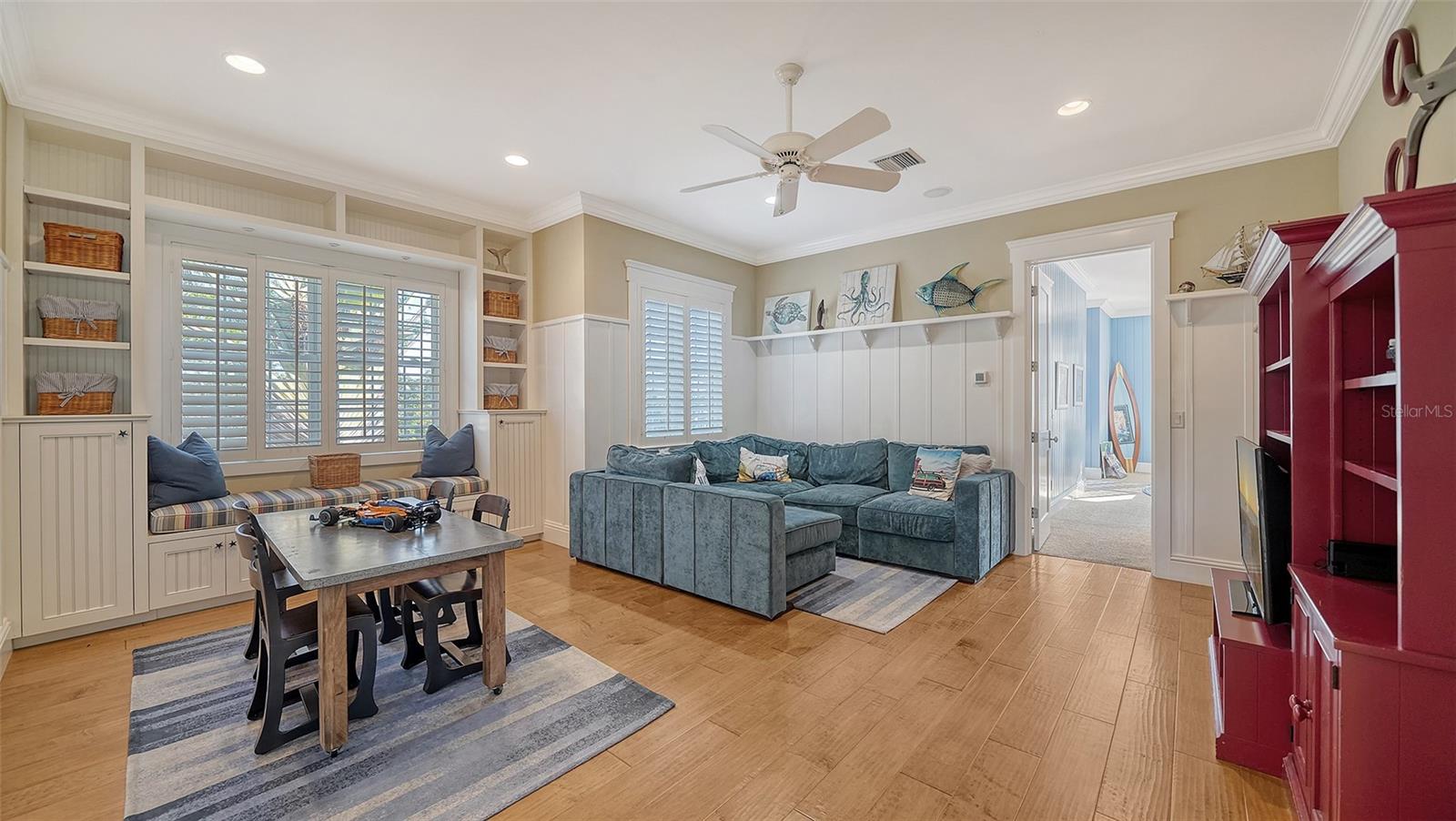 HIDDEN HARBOR - Residential