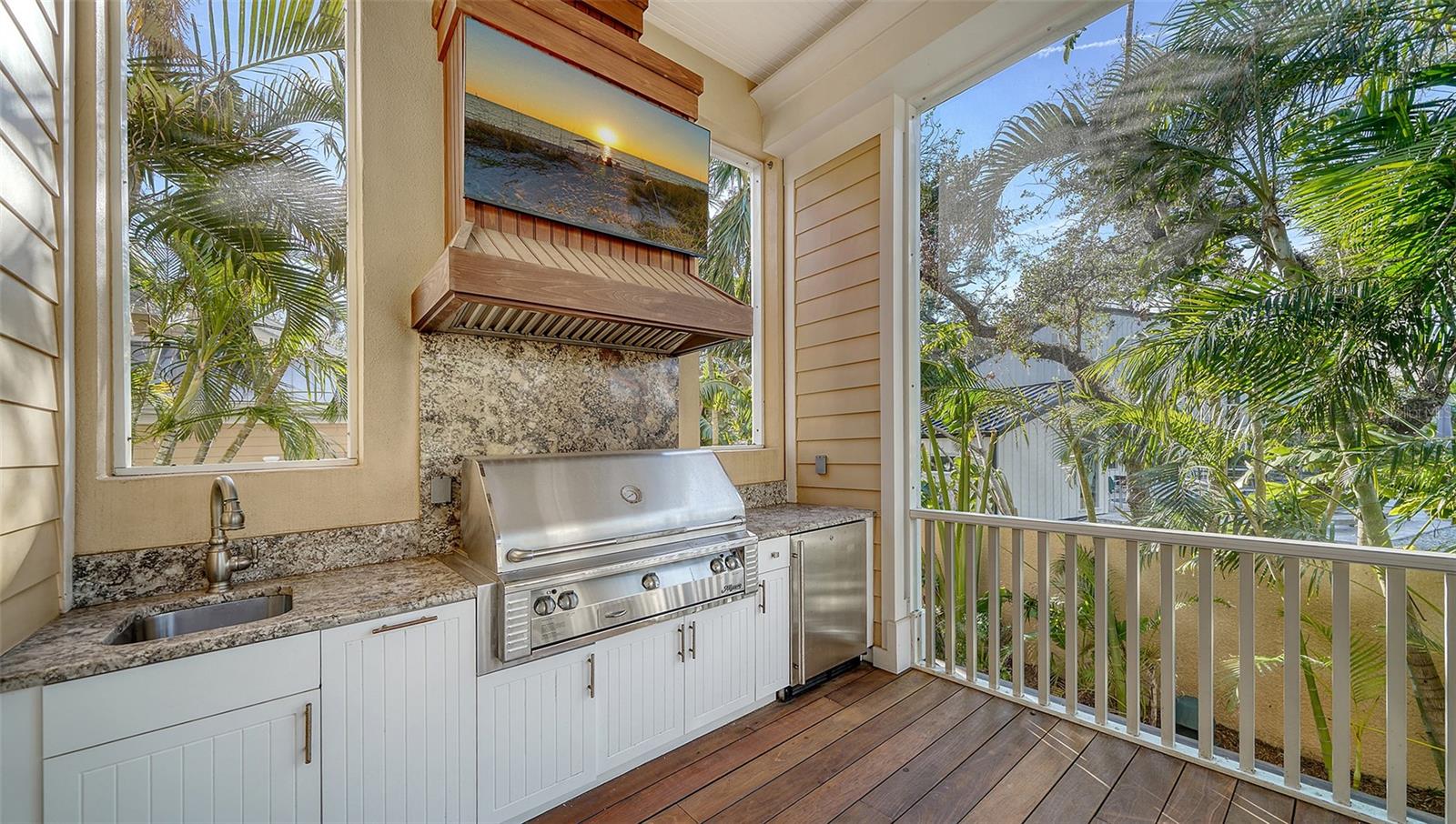 HIDDEN HARBOR - Residential