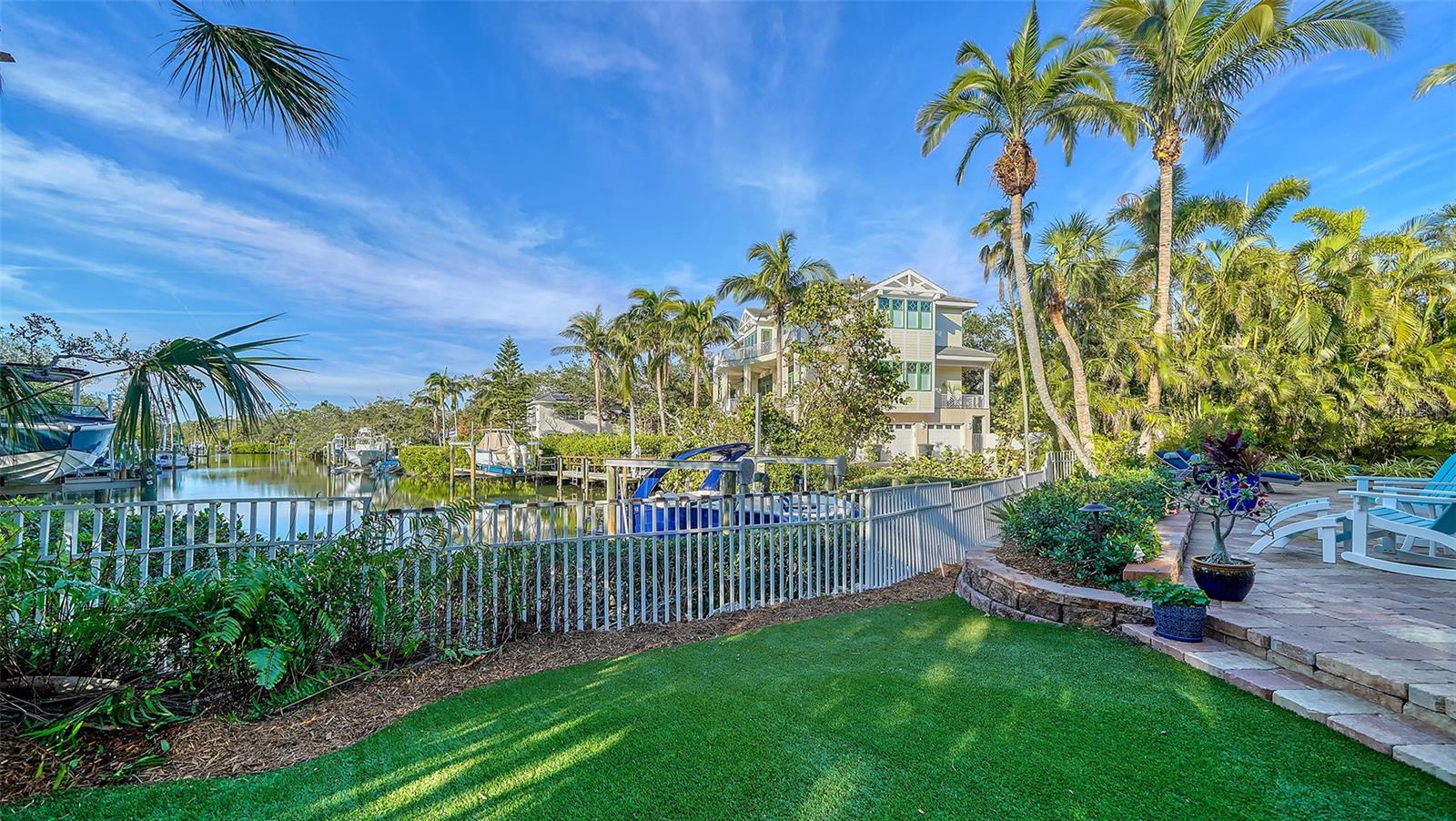 HIDDEN HARBOR - Residential