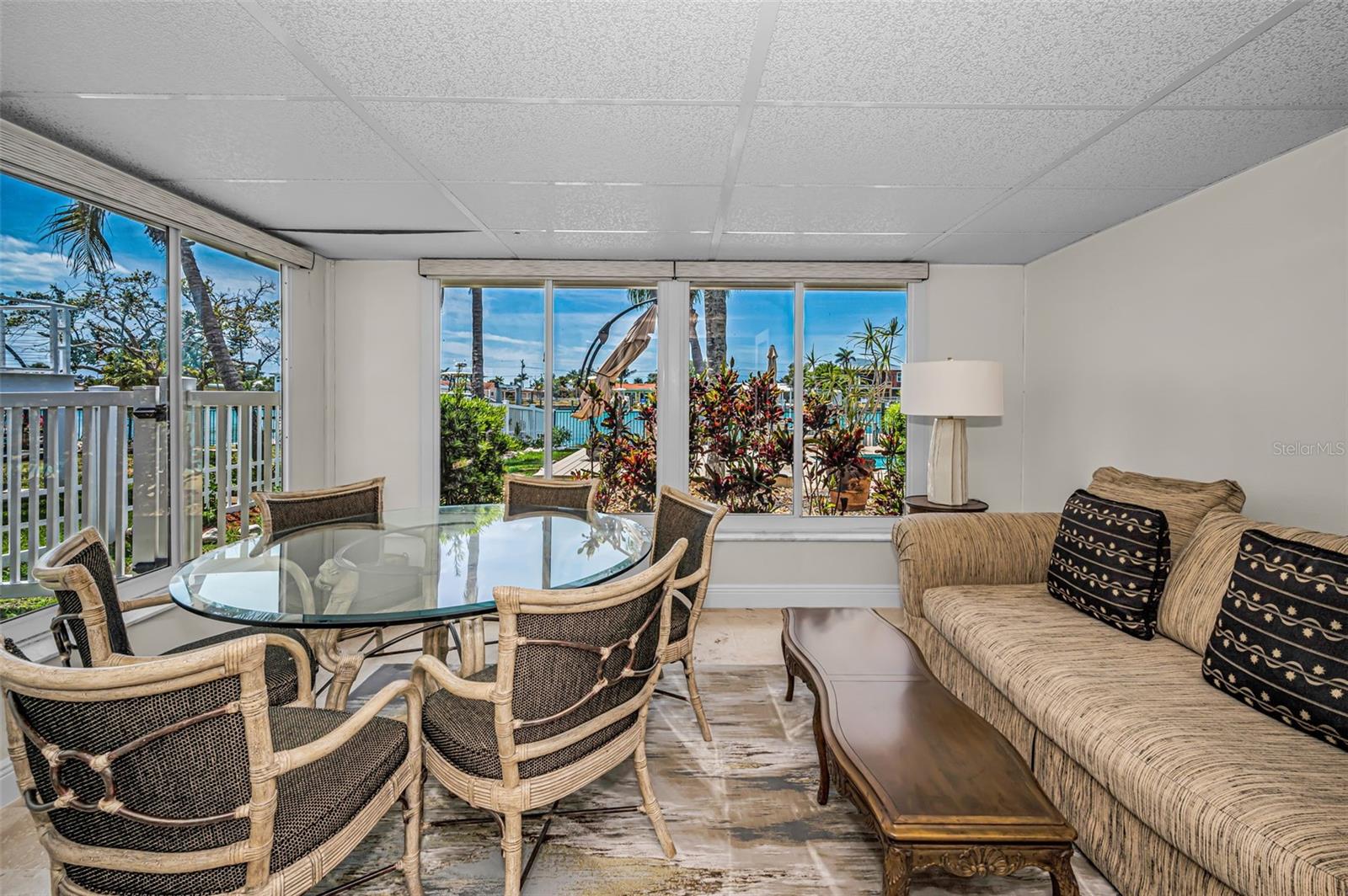 CAPRI ISLE - Residential