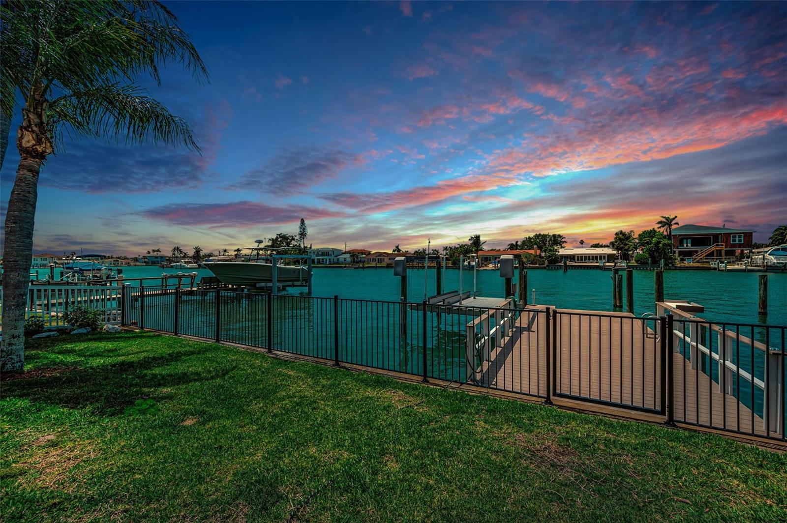 CAPRI ISLE - Residential