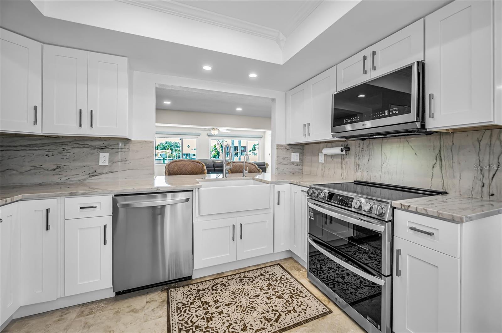 CAPRI ISLE - Residential