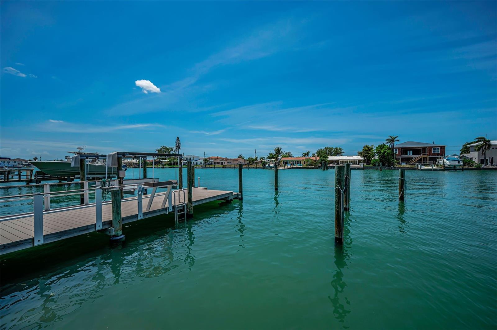 CAPRI ISLE - Residential