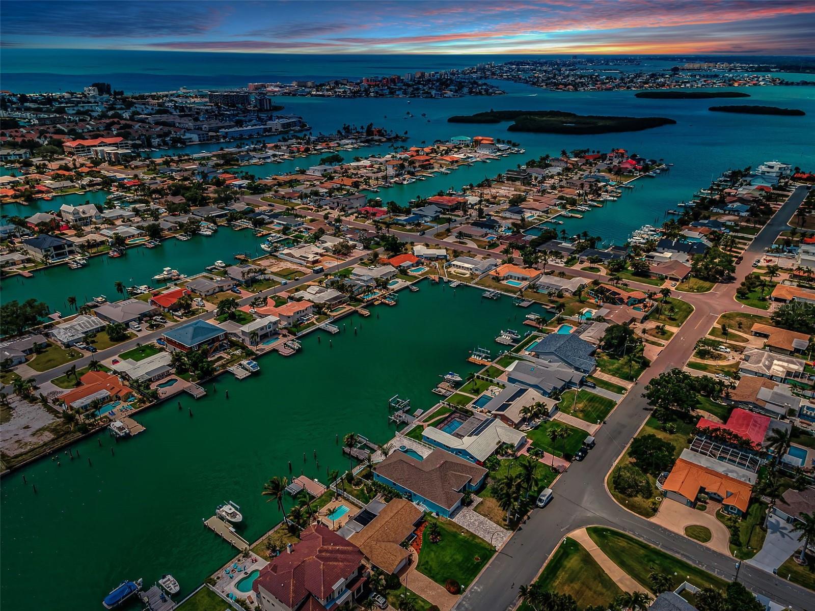 CAPRI ISLE - Residential