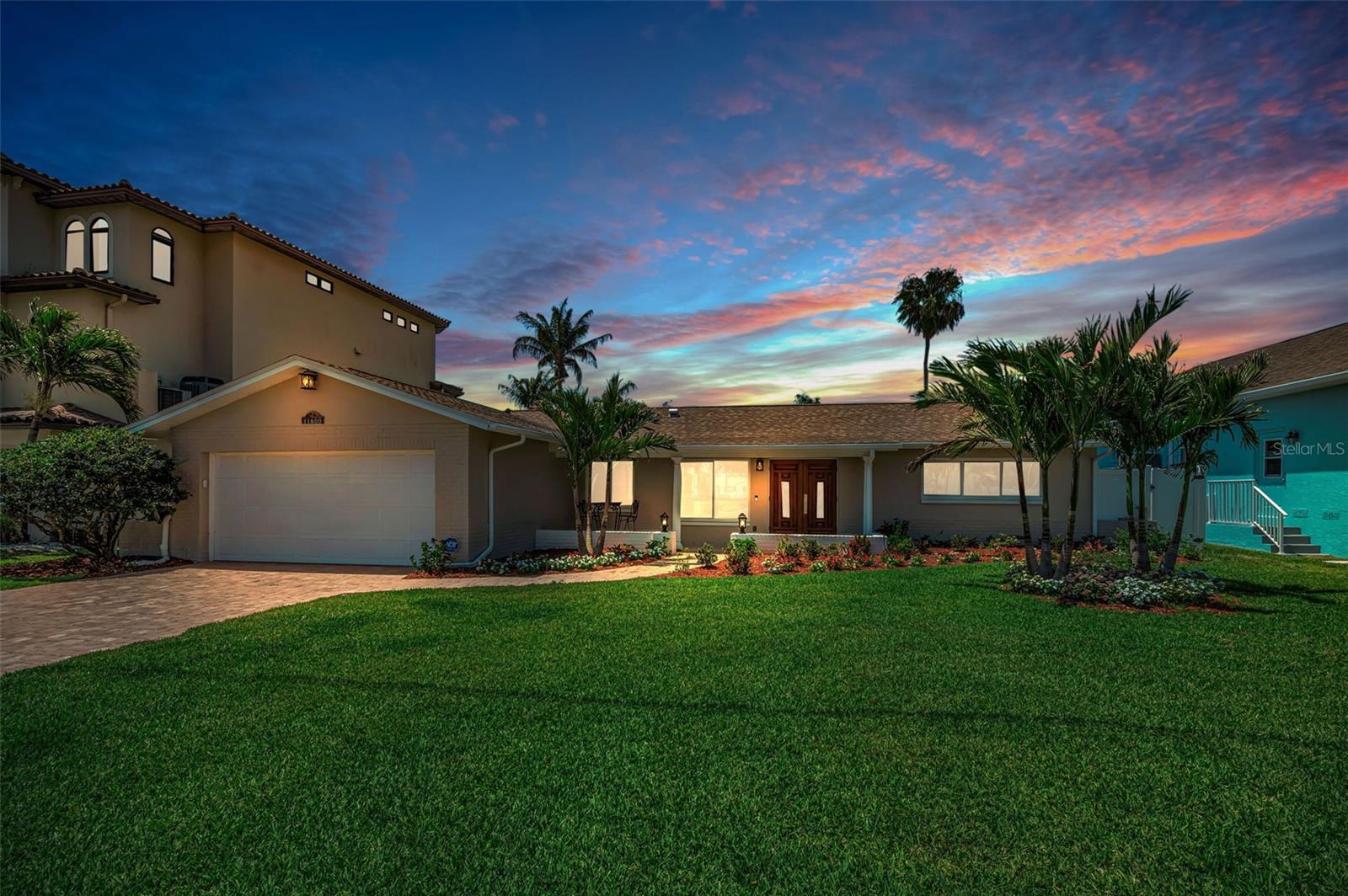 CAPRI ISLE - Residential