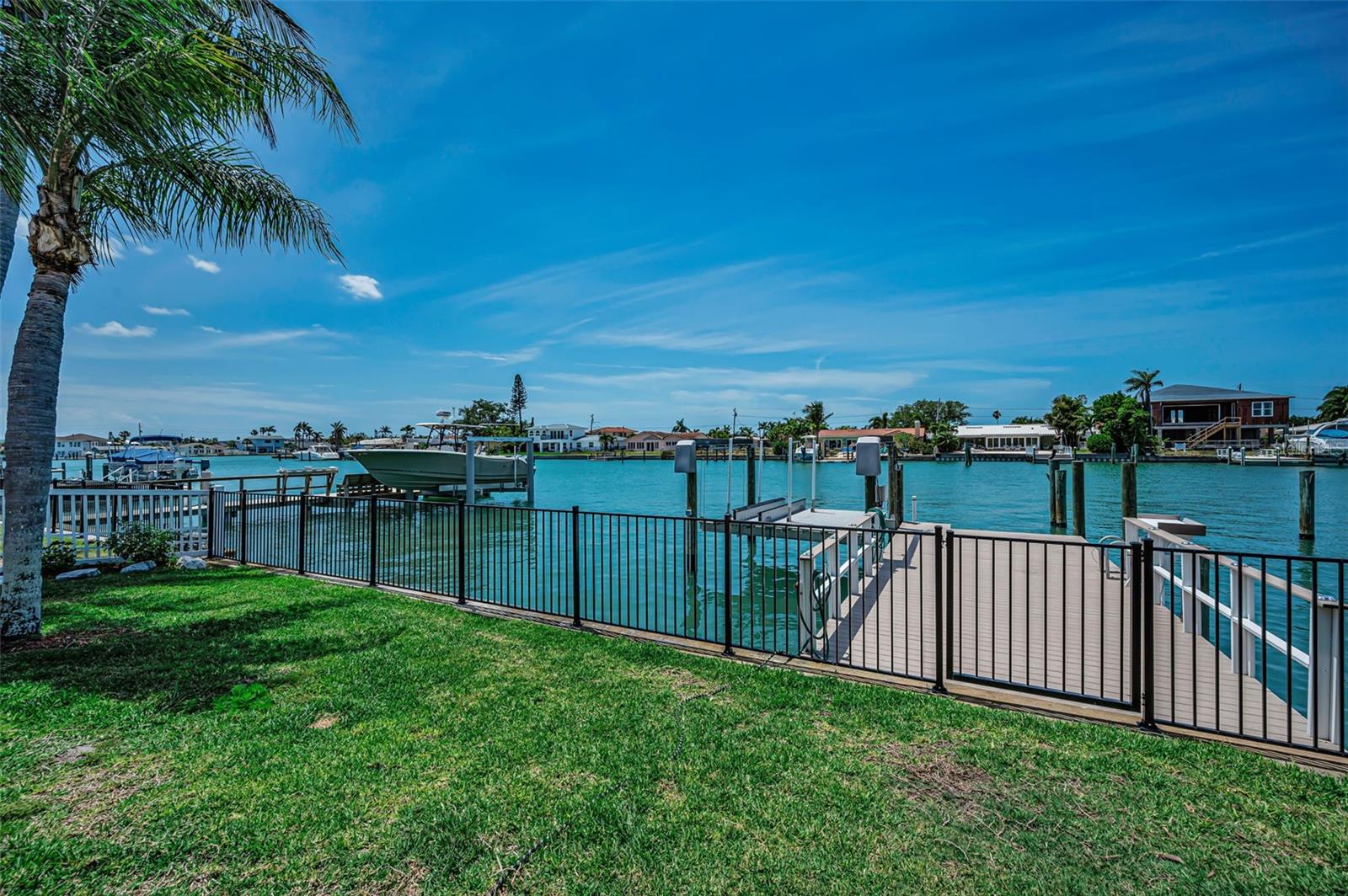 CAPRI ISLE - Residential