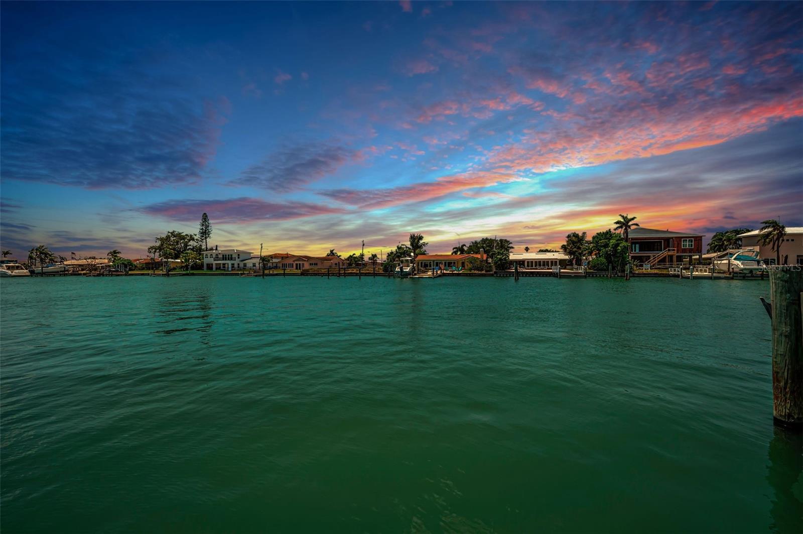 CAPRI ISLE - Residential