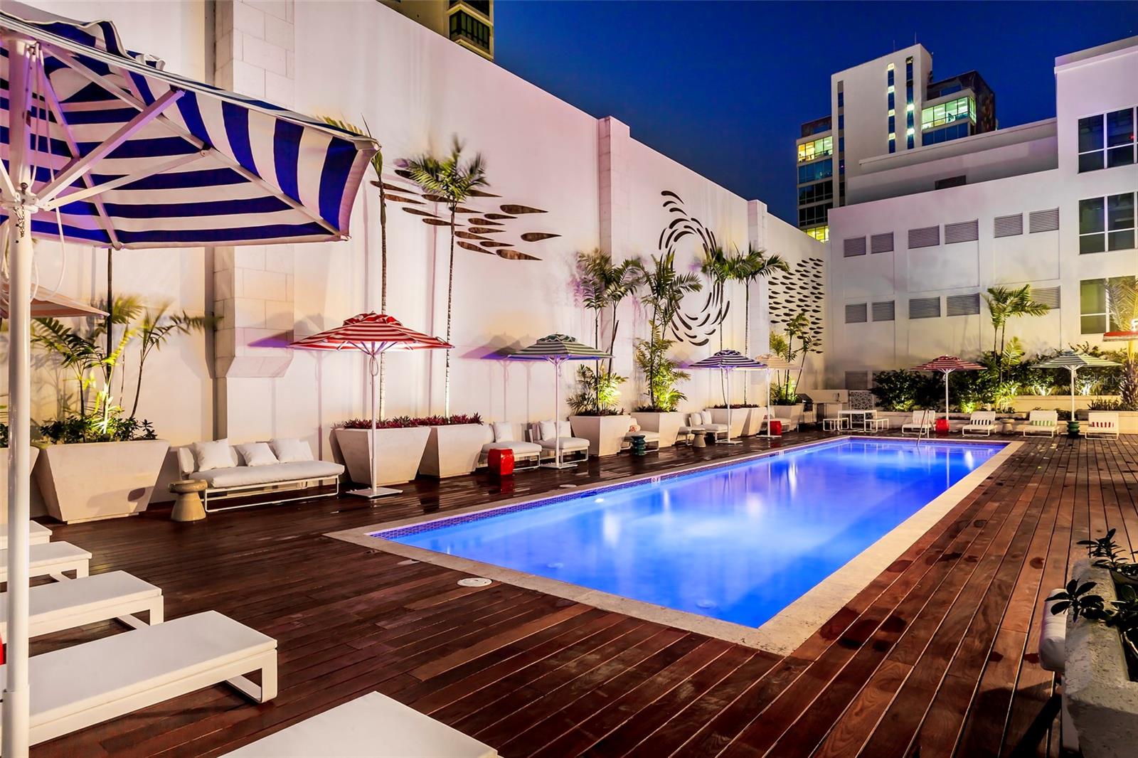 BAHIA PLAZA - Residential