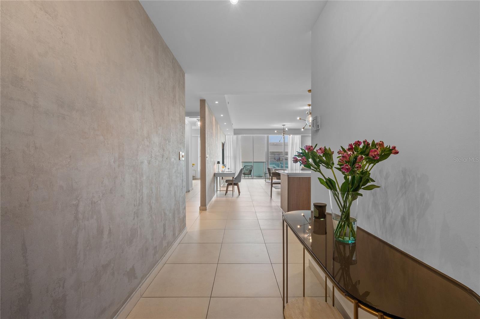 BAHIA PLAZA - Residential