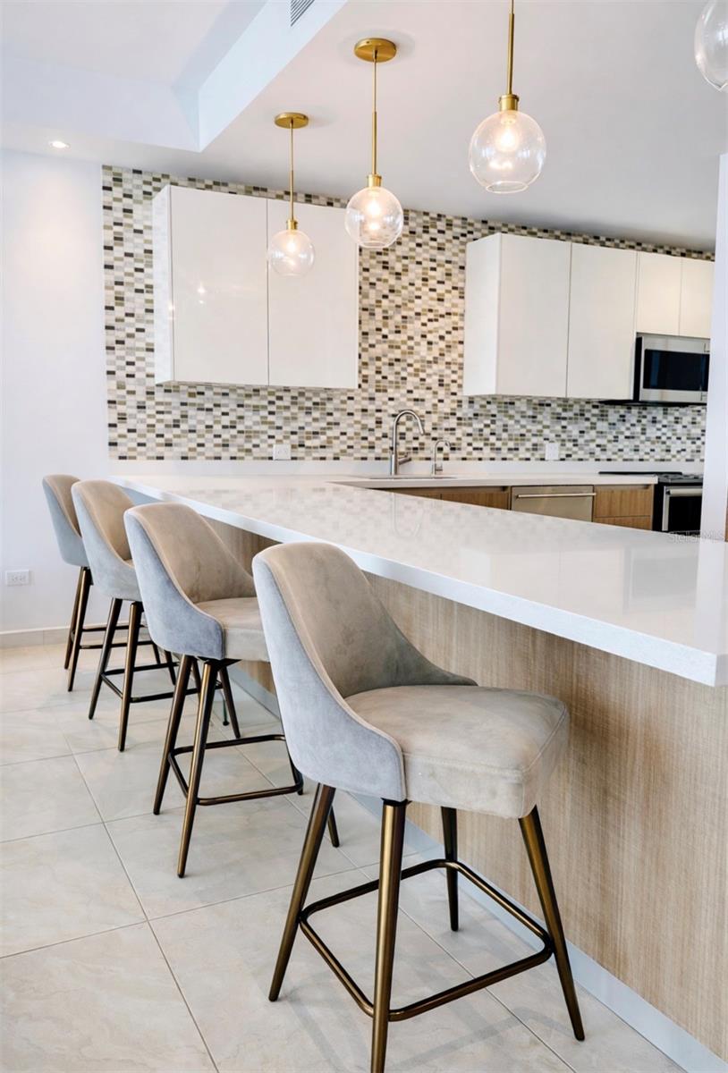 BAHIA PLAZA - Residential