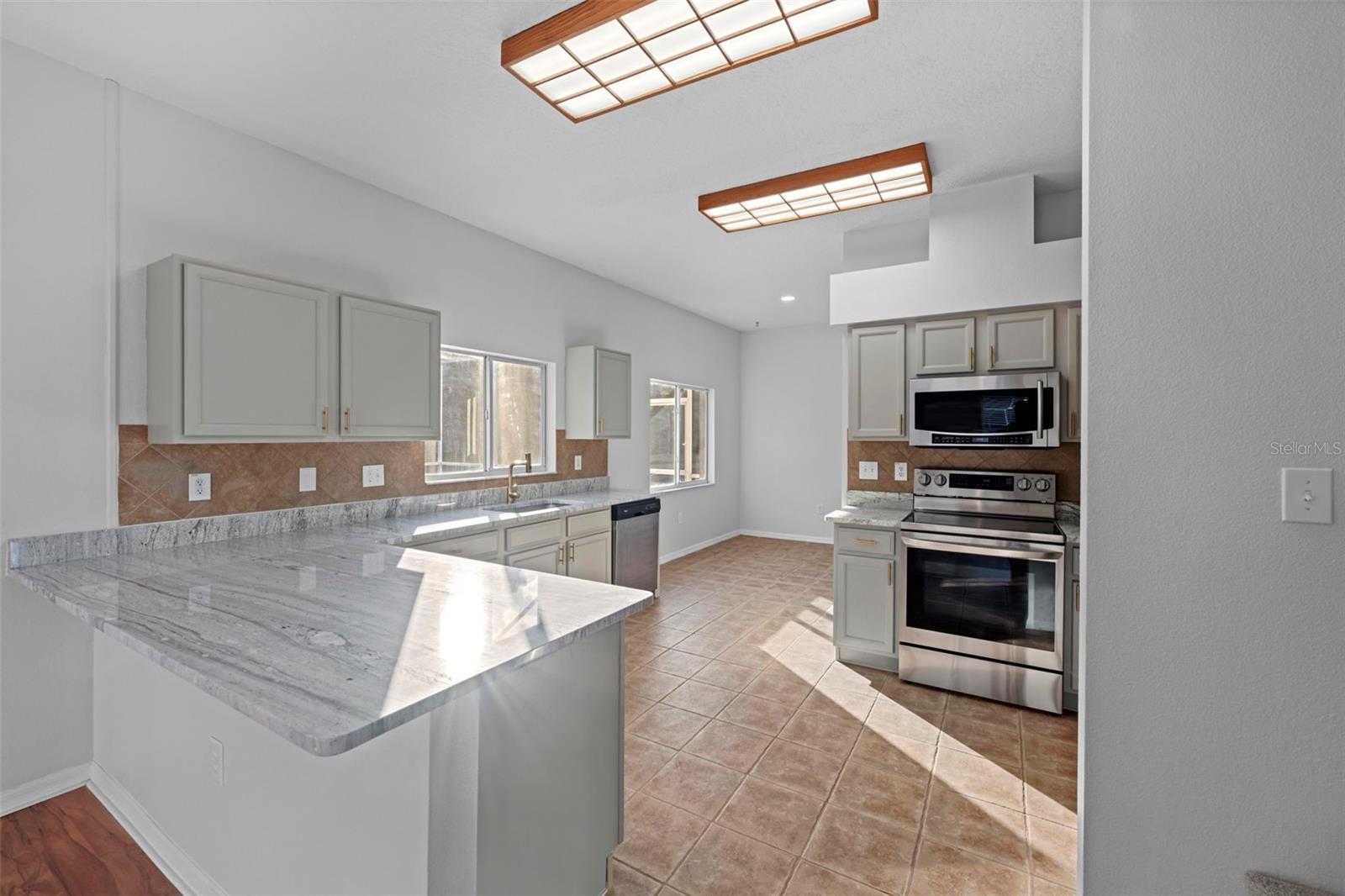 GRAND OAKS PH 02 UNITS 06 & 08 - Residential