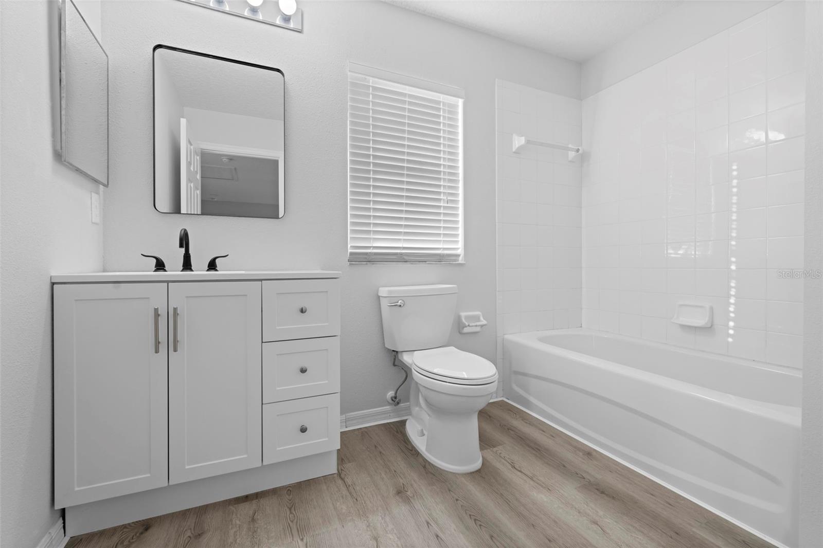 GRAND OAKS PH 02 UNITS 06 & 08 - Residential