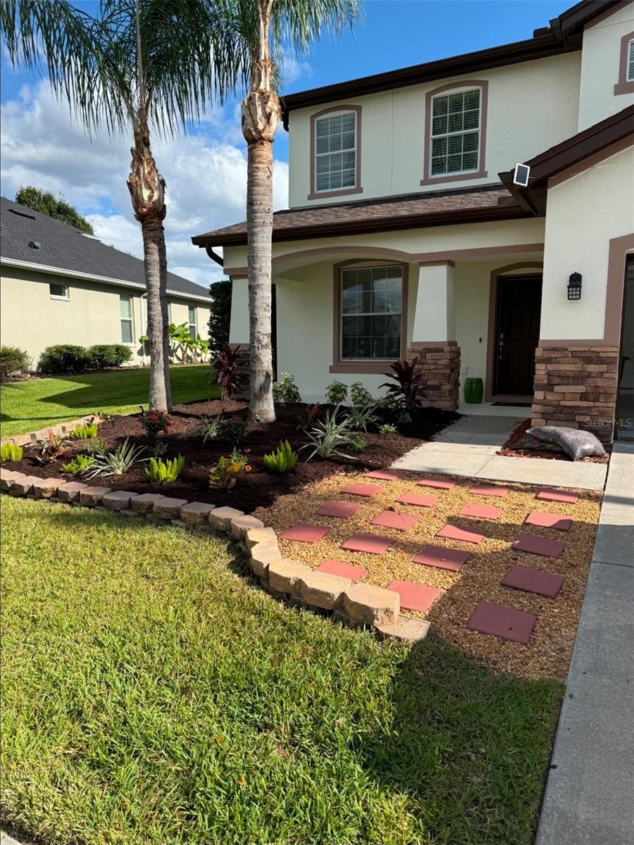 32033 GARDEN ALCOVE LOOP