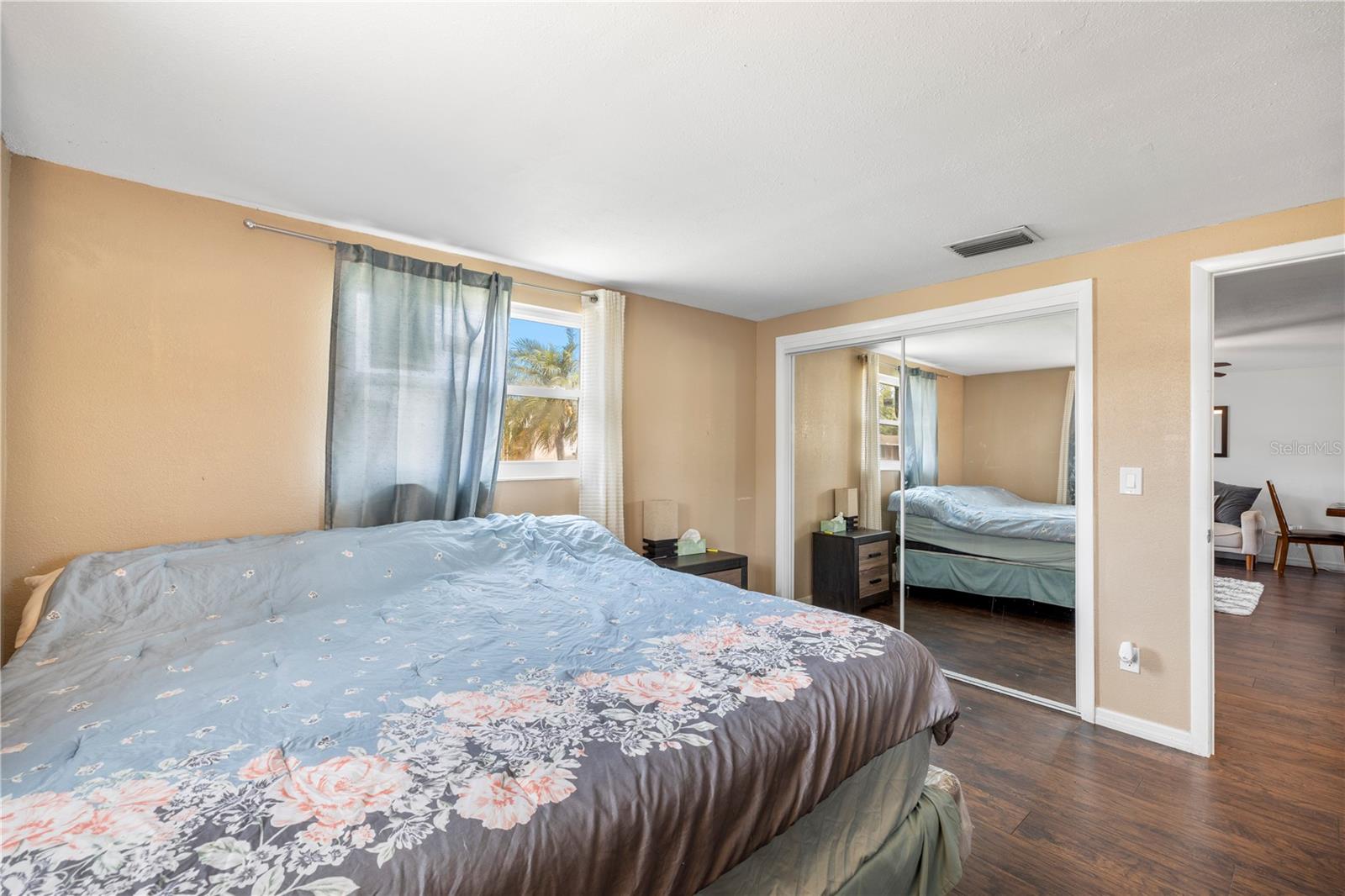 TAHITIAN DEV SUB - Residential