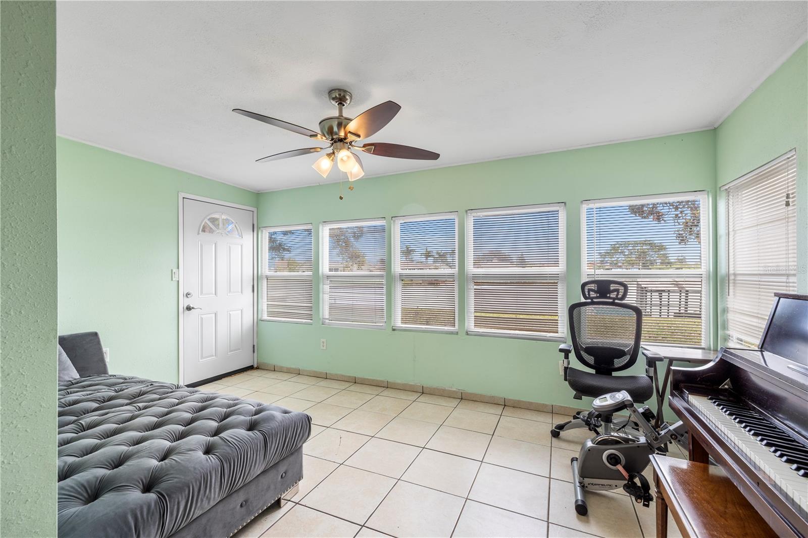 TAHITIAN DEV SUB - Residential