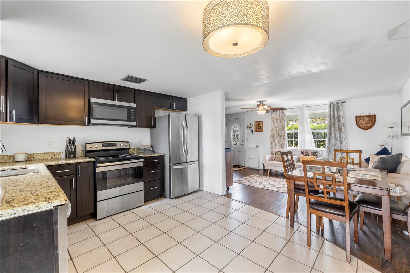 TAHITIAN DEV SUB - Residential