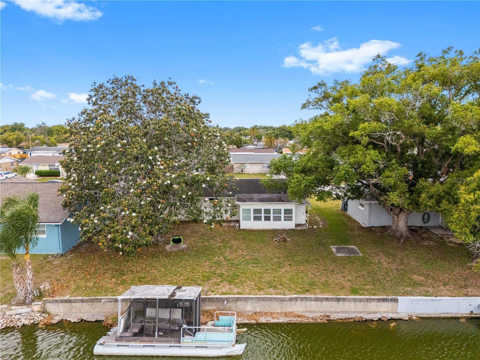 TAHITIAN DEV SUB - Residential