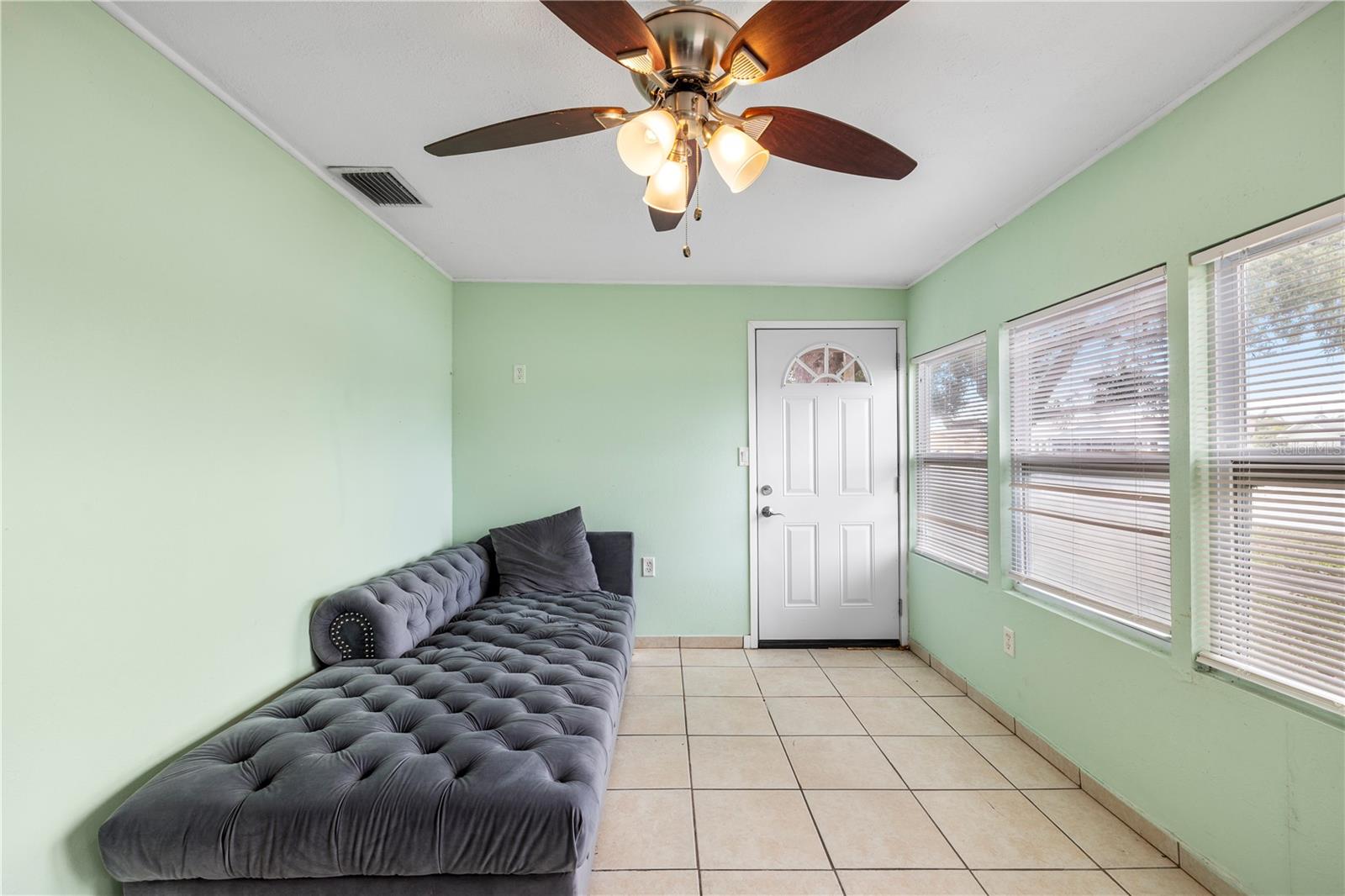 TAHITIAN DEV SUB - Residential