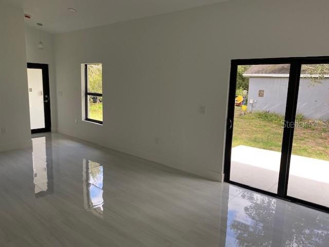 TROP G A - Residential