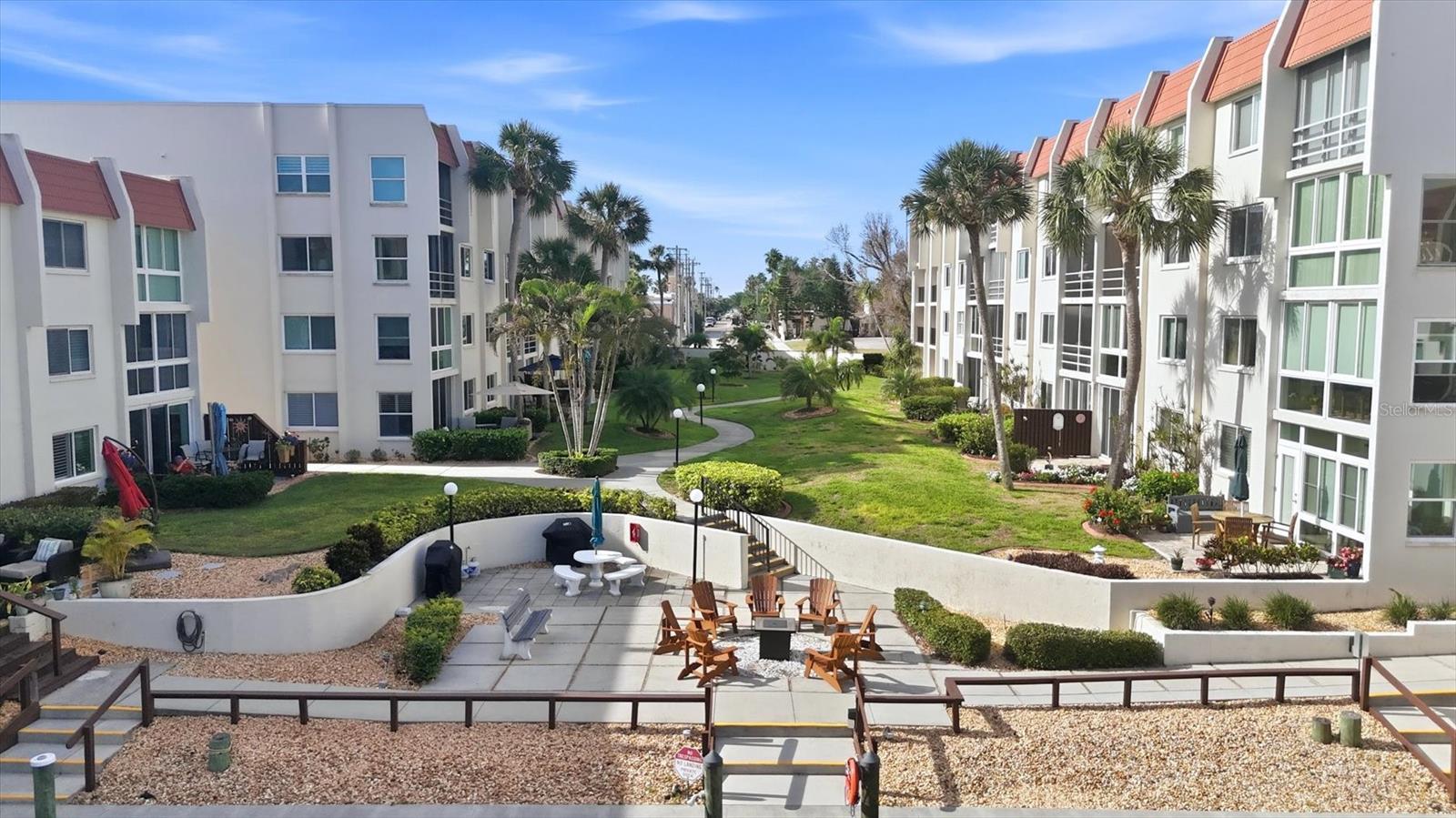 BELLA COSTA I - Residential