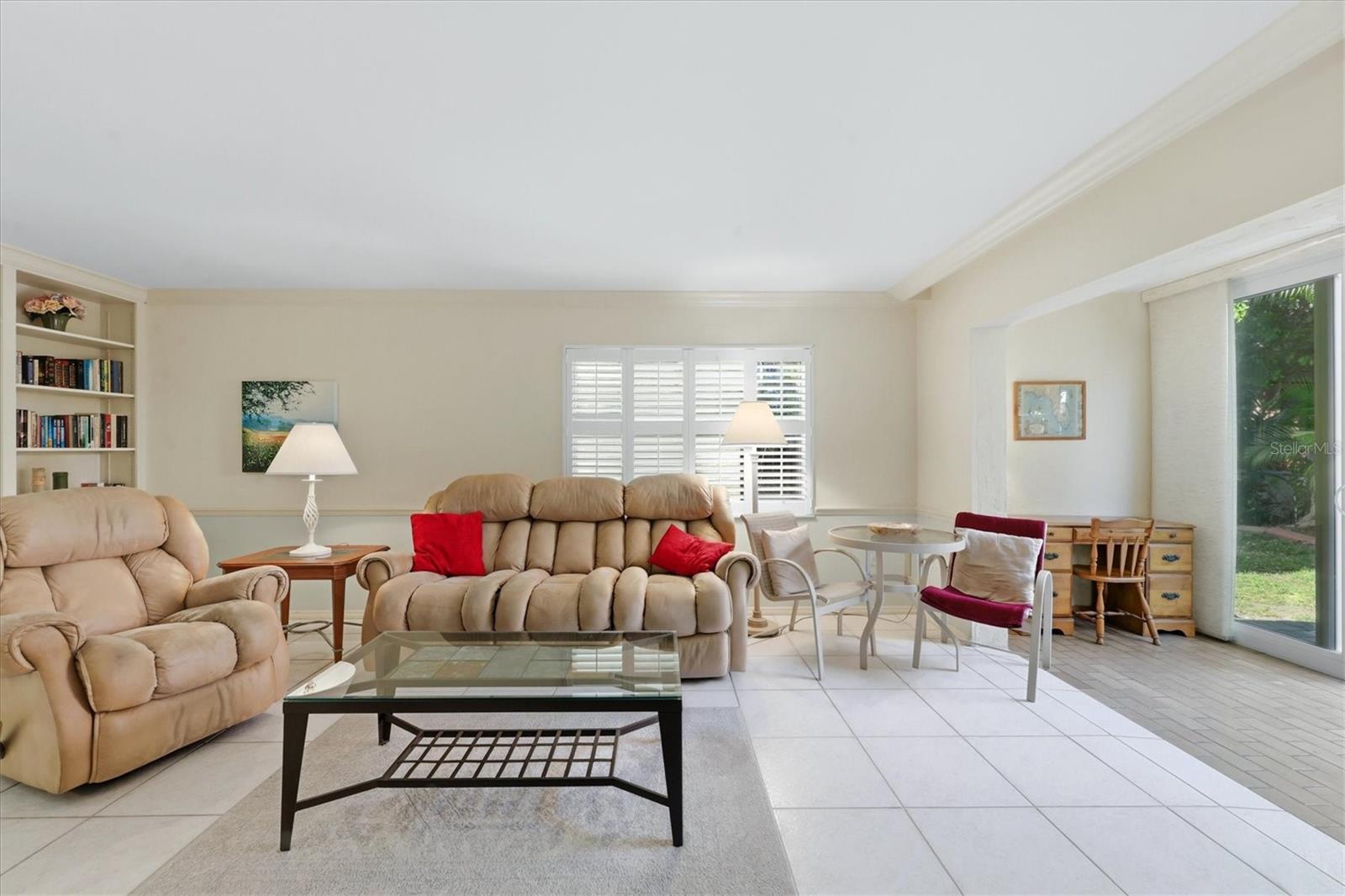 BELLA COSTA I - Residential