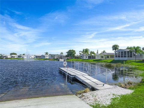 A home in LAKE WALES