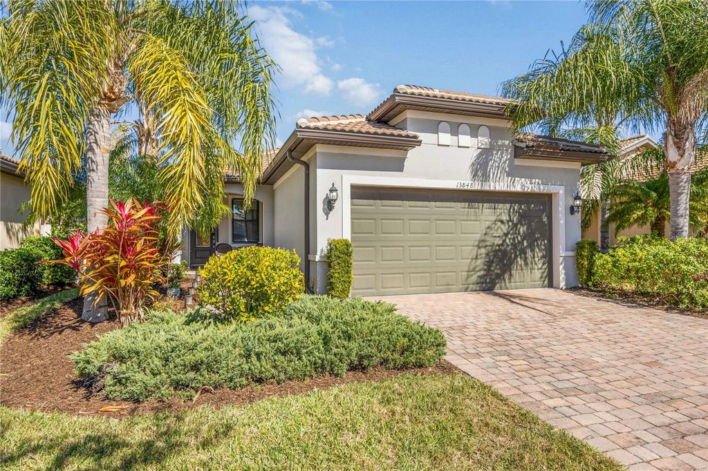 Photo of 13848 Alafaya Street, Venice, FL 34293 (MLS # C7521593)