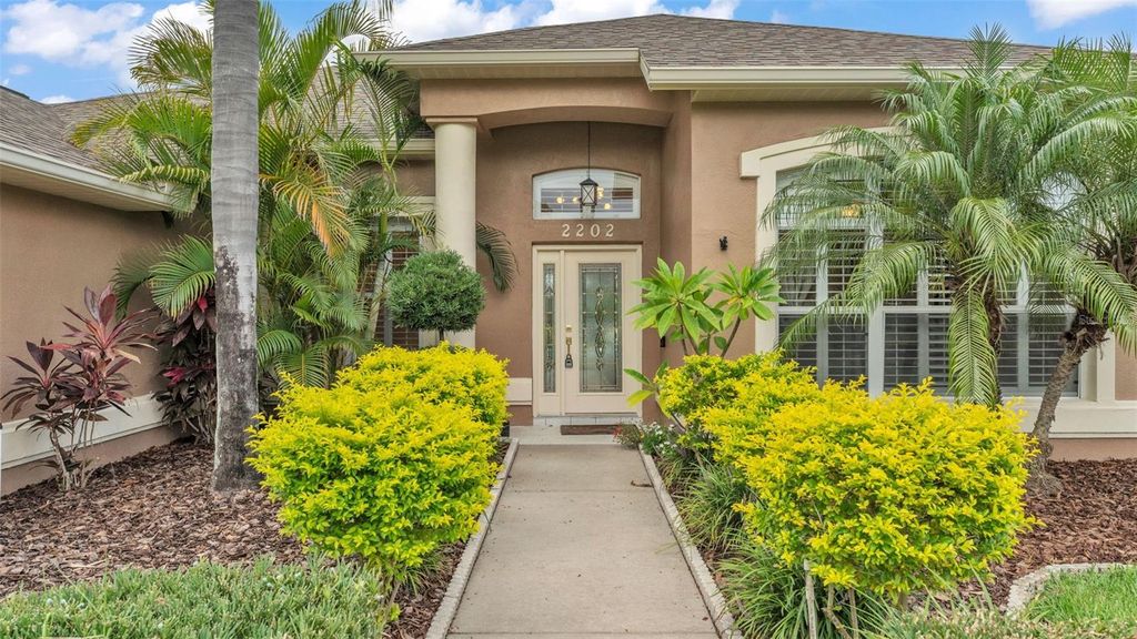 Photo of 2202 Hickory Ridge Drive, Valrico, FL 33596 (MLS # TB8401940)