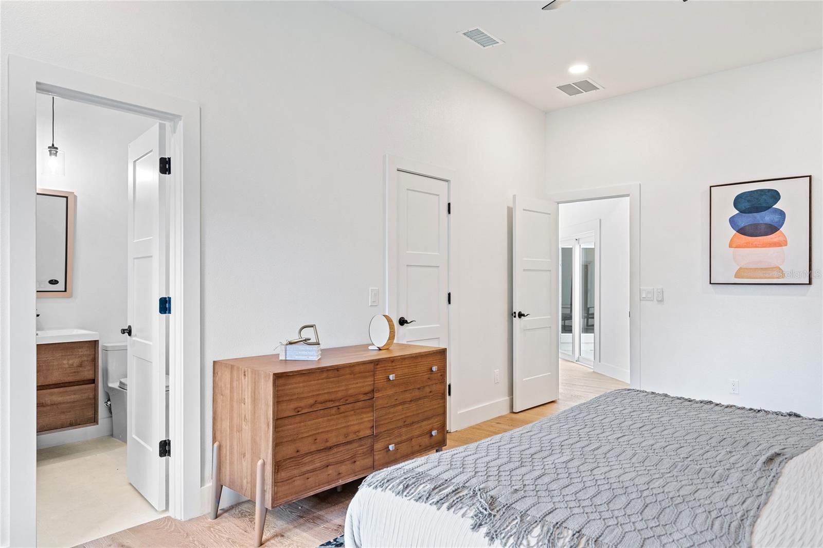 ISLEWORTH - Residential