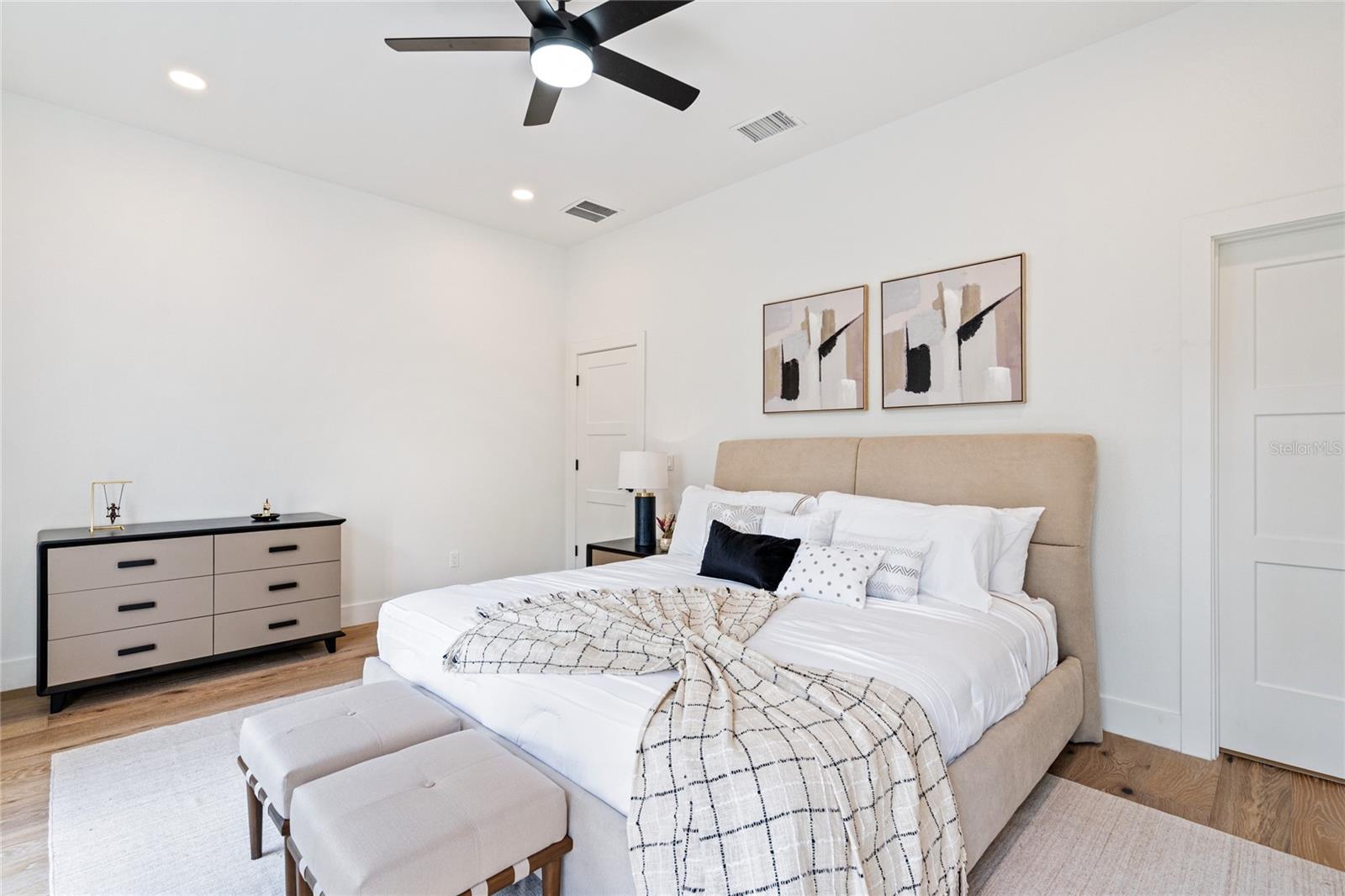 ISLEWORTH - Residential