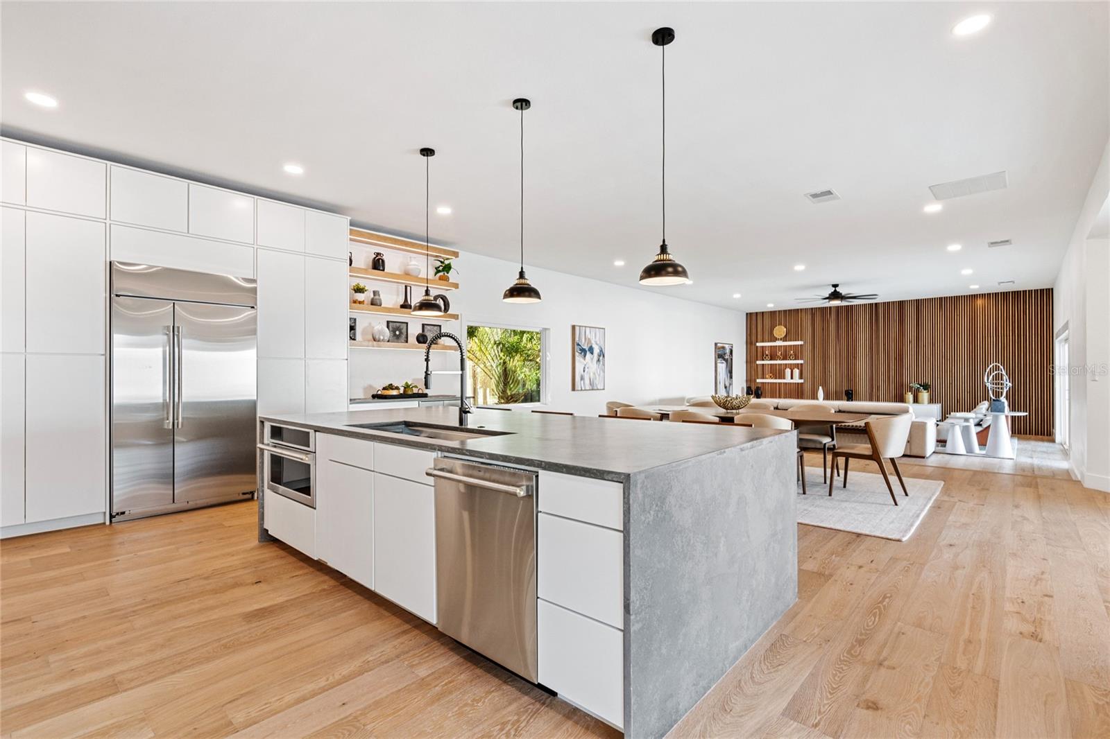 ISLEWORTH - Residential