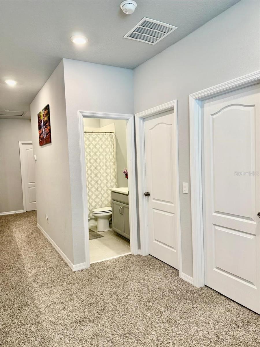 LAKE MEADOW LANDING - Residential Lease