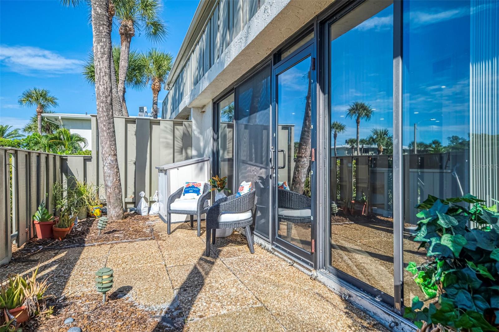 WESTBAY POINT & MOORINGS II - Residential