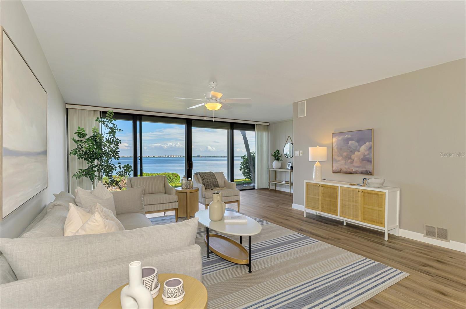 WESTBAY POINT & MOORINGS II - Residential