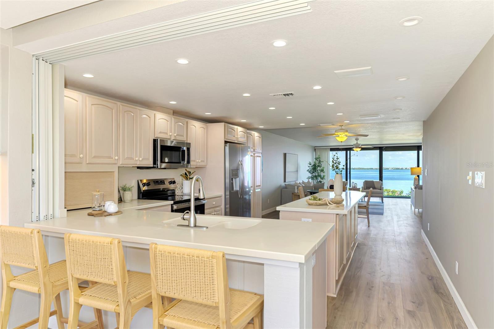 WESTBAY POINT & MOORINGS II - Residential