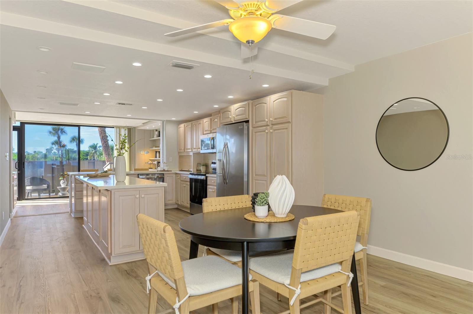 WESTBAY POINT & MOORINGS II - Residential